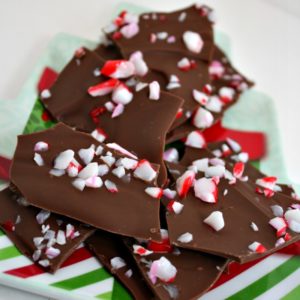 Easy Chocolate Peppermint Bark Recipe