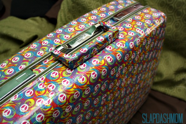 How to Make Suitcase Gift Wrap with Duck Tape - Morena's Corner