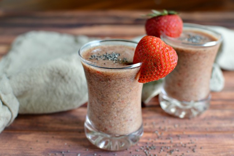 Strawberry Chia Seed Smoothie Slap Dash Mom