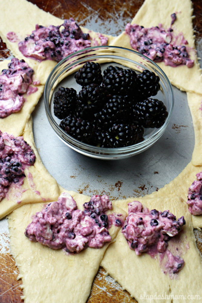 Cream Cheese Crescent Ring Recipe with Blackberries