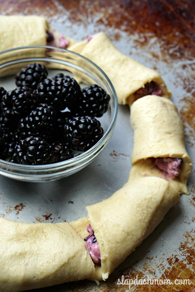 Cream Cheese Crescent Ring Recipe with delicious blackberries...yum!