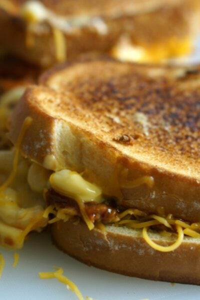 BBQ Chicken Mac & Cheese Grilled Cheese