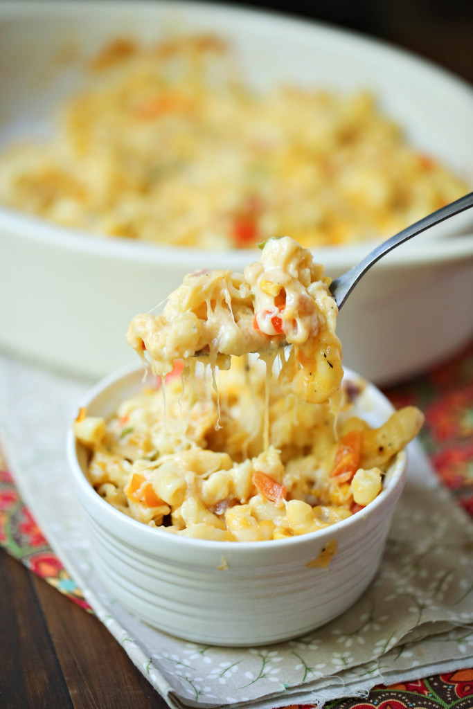 Veggie Loaded Mac and Cheese Weight Watchers Friendly