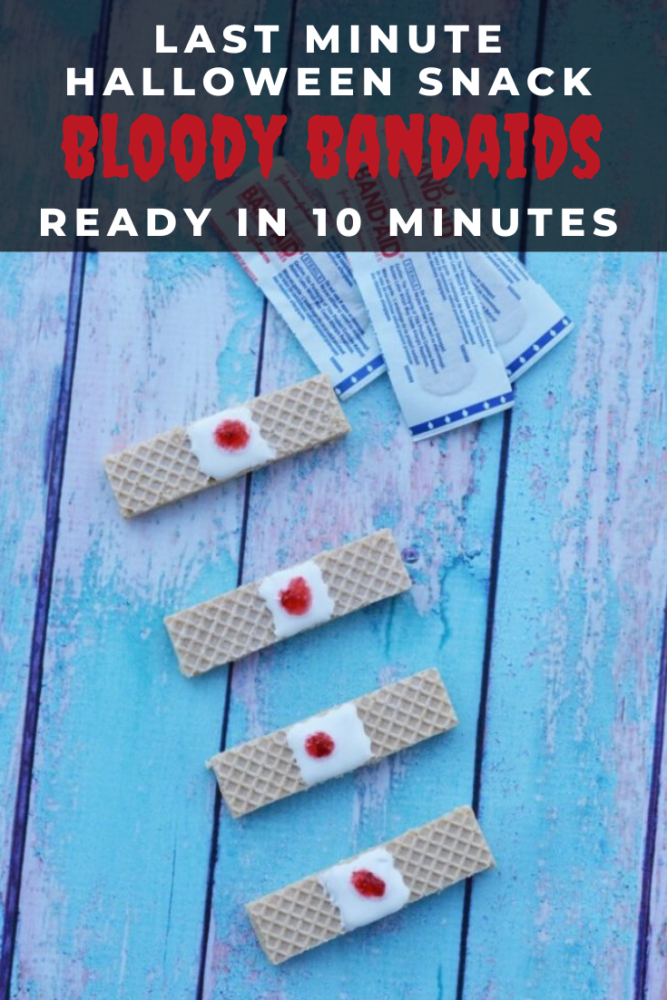 Need a last minute Halloween snack? Check out these bloody band-aids! Ready in 10 minutes and perfect for Halloween table decoration! #halloween #lastminute #halloweenparty #halloweensnack