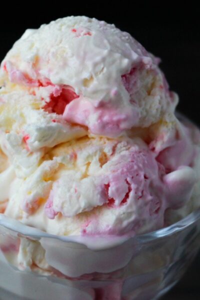 Homemade Peppermint Ice Cream