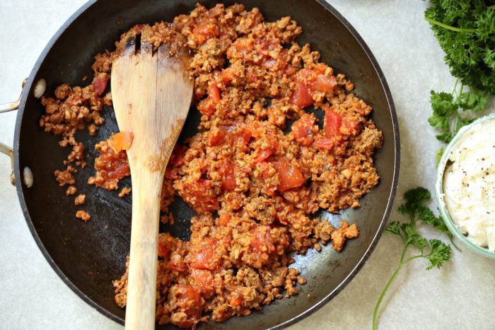 top view of meat in a skillet for weight watchers lasagna