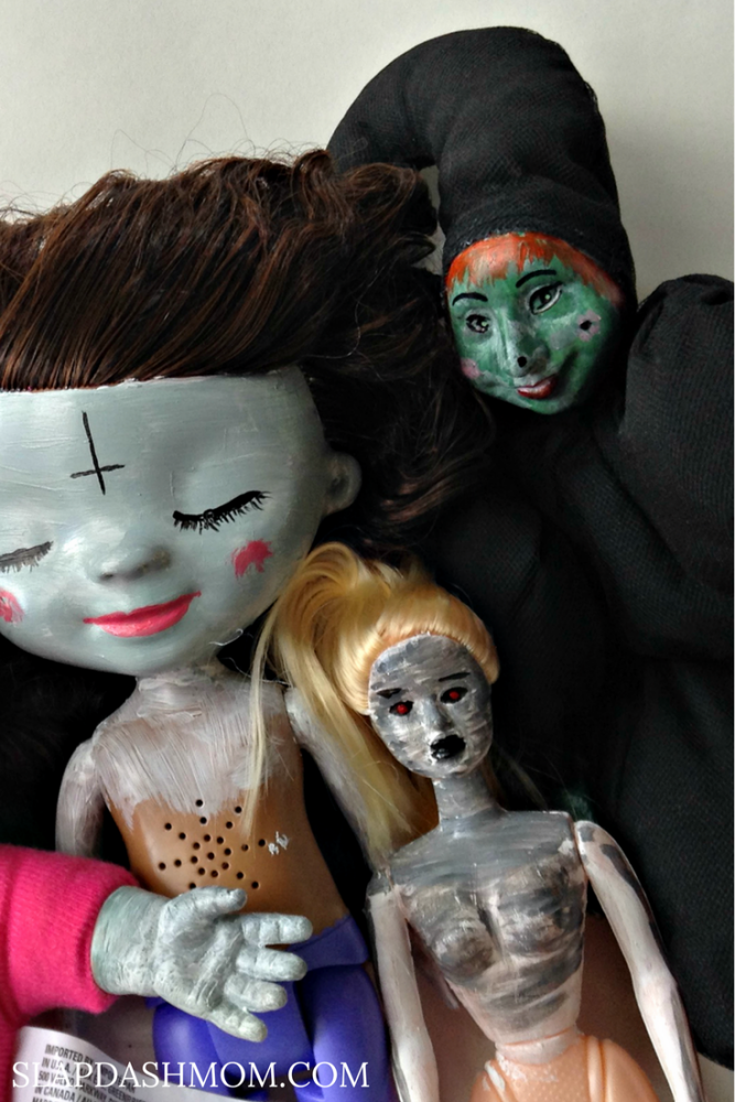 DIY Halloween Dolls