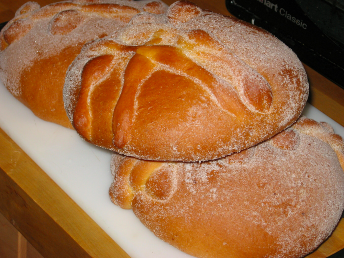 pan de los muertos