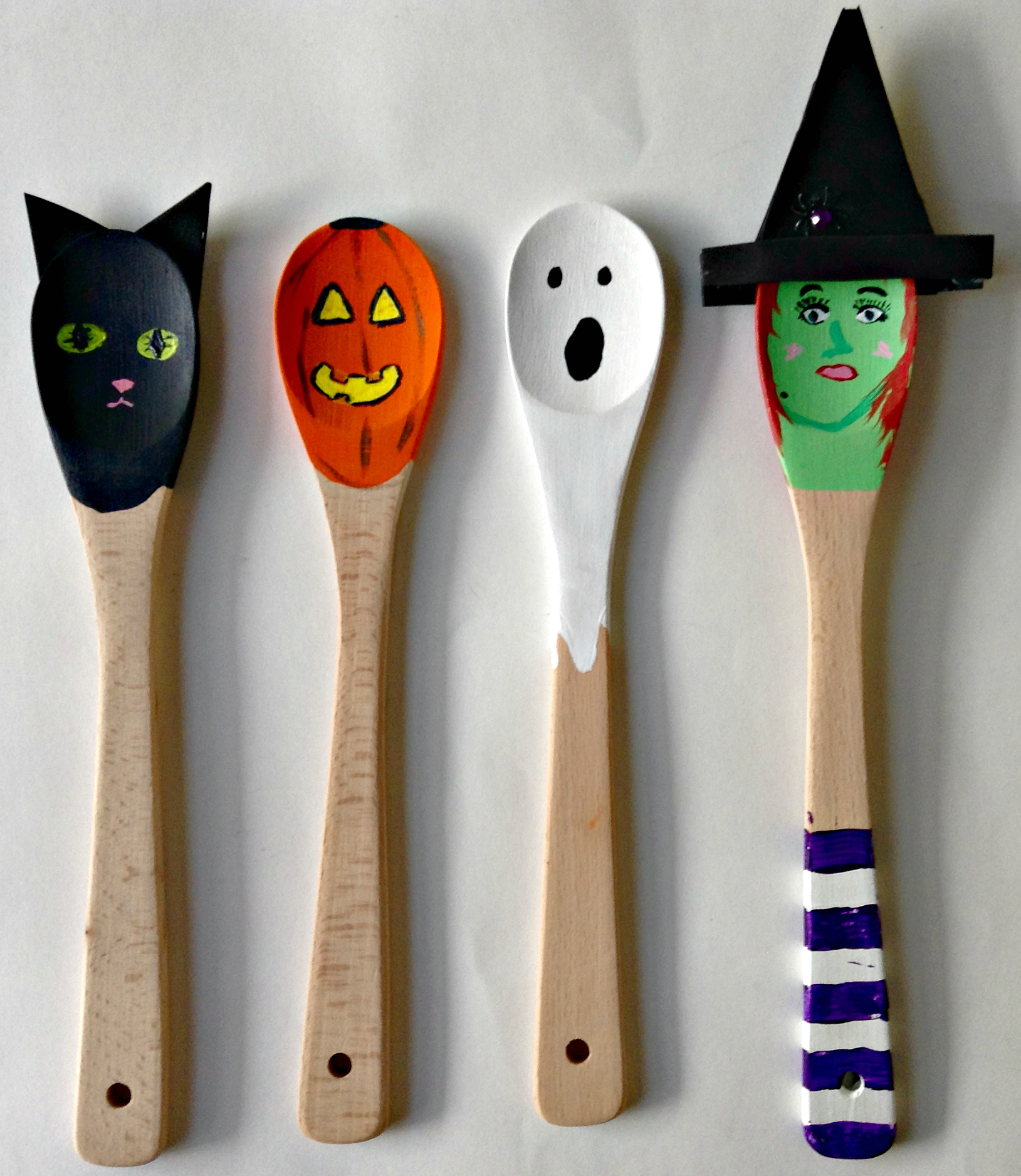 Halloween Craft | Decorated Wooden Spoons