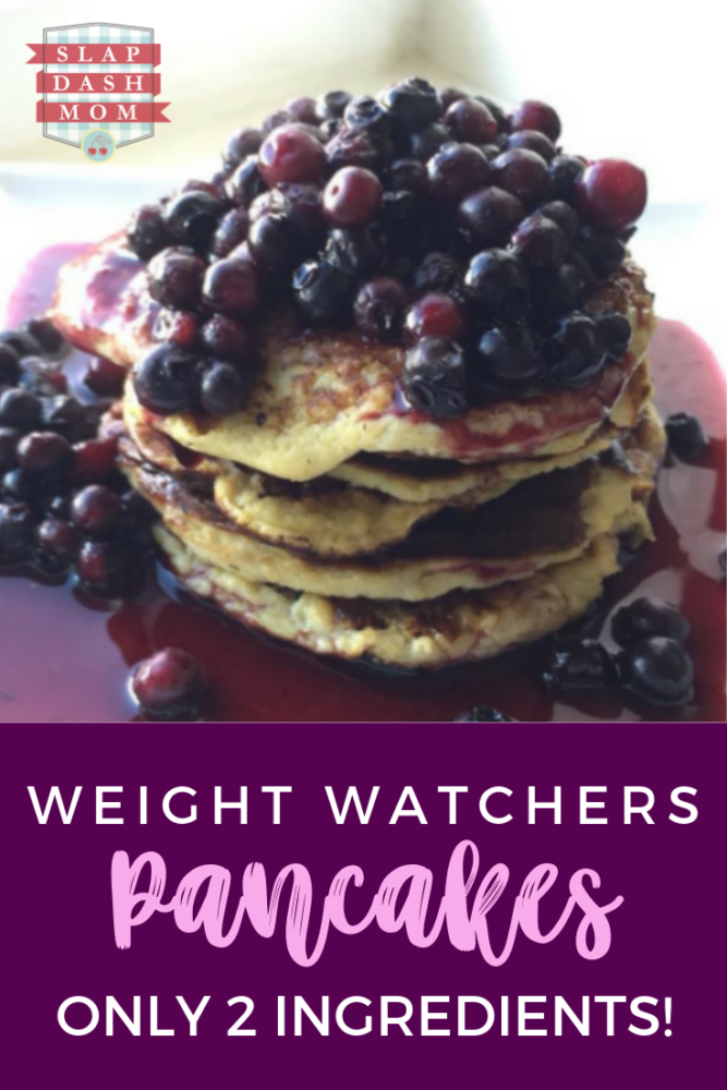 Did you know that if you are on Weight Watchers, you can still have pancakes? NO POINTS!! Only 2 ingredients! Simple, delicious breakfast! Top with your choice of fruit! #breakfast #pancakes #weightwatchers #2ingredientpancakes #blueberrypancakes