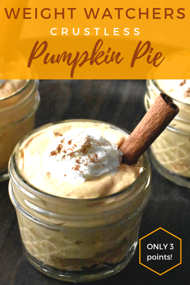 For your next fall gathering, try this amazing Crustless Pumpkin Pie! Weight Watcher friendly, only 3 points! You can seriously have your pie and eat it too! Full of pumpkin flavor just in time for the fall season! #pumpkin #pumpkinpie #weightwatchers #crustless #desserts