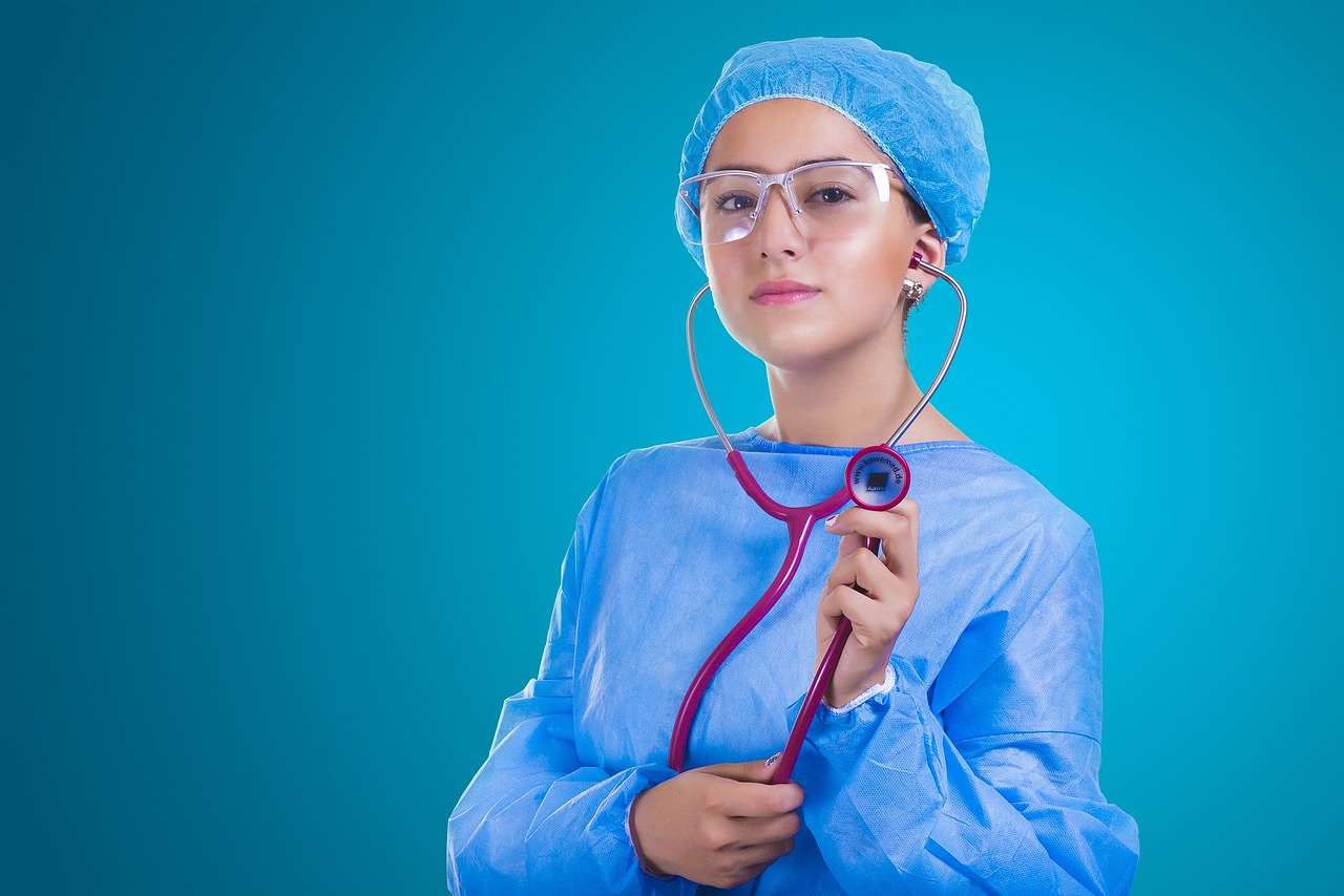The Benefits of Pursuing a Career as a Family Nurse Practitioner