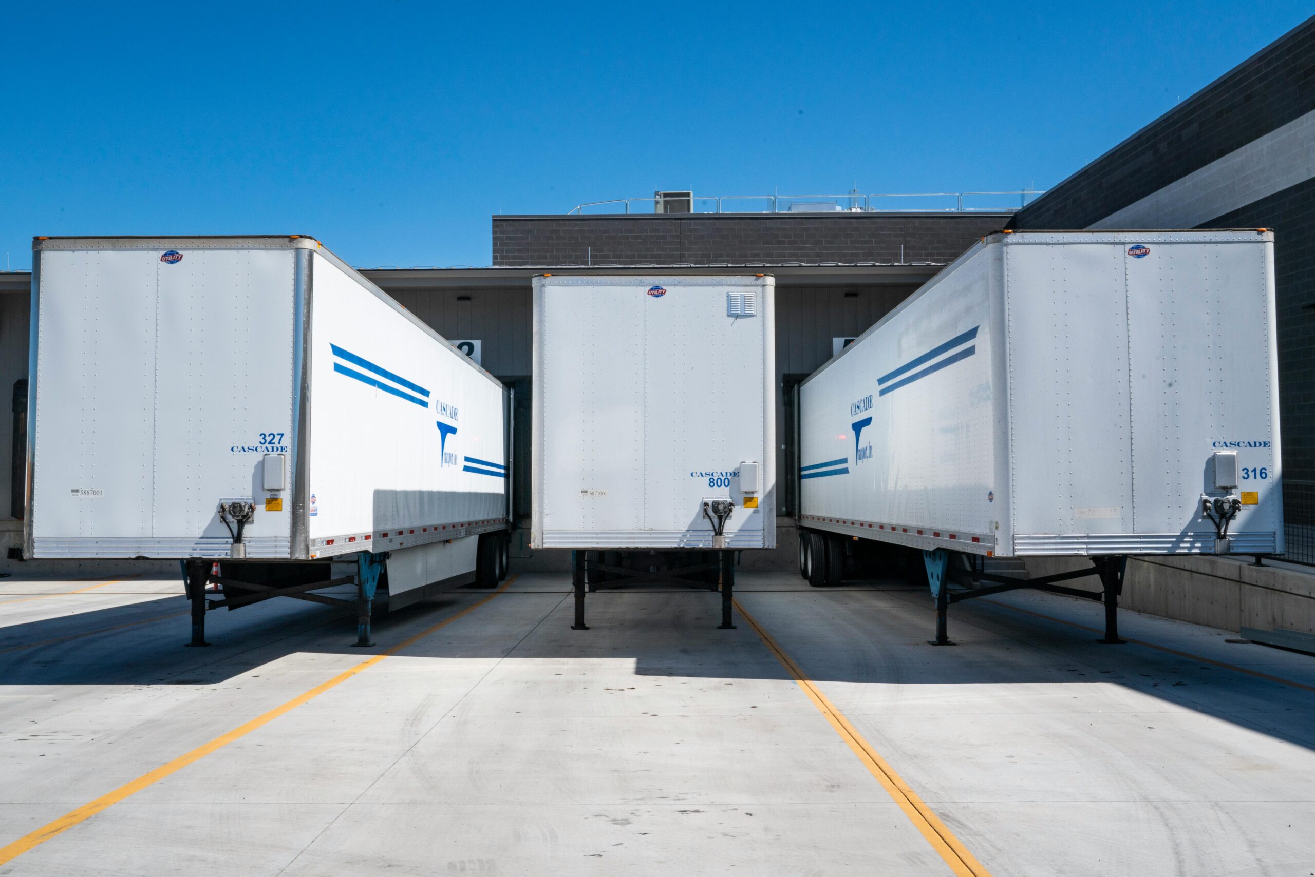 Cargo Trailers with Living Quarters: A Multi-Industry Solution