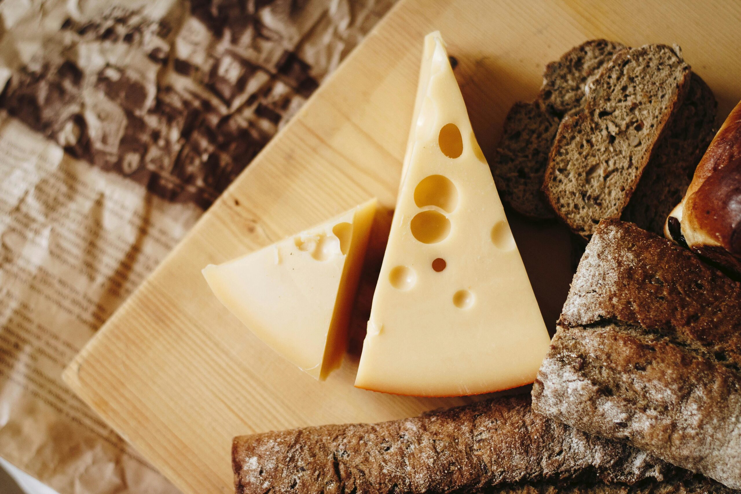 What’s the Best Dairy Equipment for Starting a Small Cheese-Making Business? Tools Explained