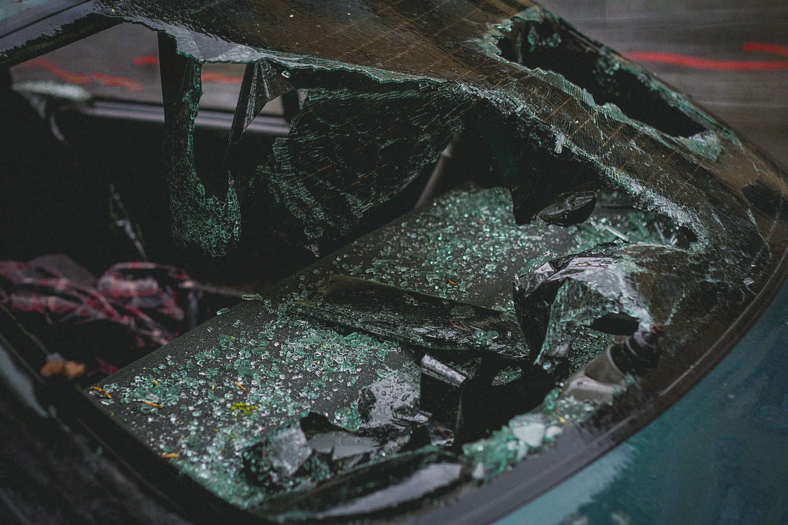 When Should You Hire a Lawyer After a Car Accident? Key Considerations